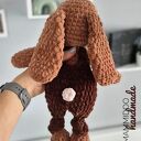 Króliczek wykonany z miękkiej, miłej w dotyku włóczki