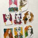 Zestaw 8 naklejek VIBRANT do scrapbooking - ilustracje modowe z kobiecymi portretami (w kopercie z papieru czerpanego)