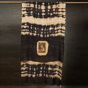Duży szal jedwabny PORTRET z żorżety 100% silk - złoty beż i czerń
