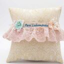 Podwiązka ślubna z naturalnego jedwabiu z personalizowanym haftem