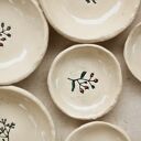 Zestaw dwóch ceramicznych miseczek na biżuterię - białe spodeczki