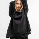 Bluza asymetryczna Ravel - czarna z kominem i jesiennym wzorem