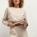 Prosta bluza ze stójką T381, jasnobeżowa - handmade Tessita