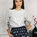 Szara bluza z haftem