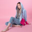 Bluza asymetryczna kolorowa krótka z kapturem bawełniana