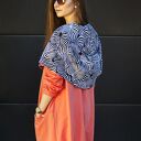 Długa bluza oversize z ogromnym kapturem w kolorze koralowym, asymetryczna, na suwak L