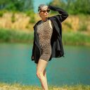 Asymetryczna czarna bluza z kapturem na zamek