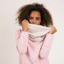 Bluza z kominem i kieszeniami blady róż z beżem - komfort w ciąży i po ciąży