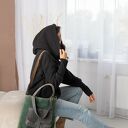 Bluza czarna, dresówka, olbrzymi szalowaty kaptur i kieszenie