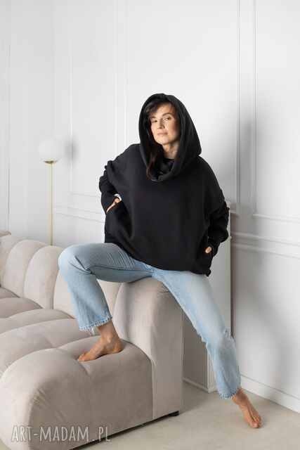 Bluza czarna, dresówka, olbrzymi szalowaty kaptur i kieszenie