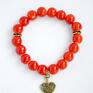 Bransoletka handmade wykonana jest z 10mm szklanych korali w kolorze czerwonym. Heart