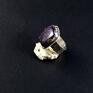 fioletowe srebrny pierścionek czaroit i kolor purpury
