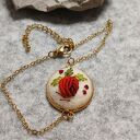 Ręcznie haftowana bransoletka DLA LUKRECJI