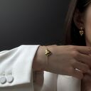 Złota bransoletka z sercem