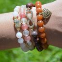 Bracelet by SIS: serce w ceglastych kamieniach