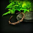 Miedziana bransoleta mankietowa z szafirami - cuff wire wrapping dla niej
