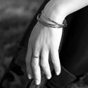 Nieregularna mosiężna bransoletka - złota, minimalistyczna