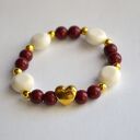 Bracelet by SIS: serce w białych koralach