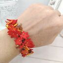 Bransoletka jesienna z miniaturowymi kanadyjskimi listkami czerwono -żółtymi glina polimerowa