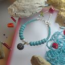 Turkusowa bransoletka z howlitów, perłami i kryształkami - unikat handmade