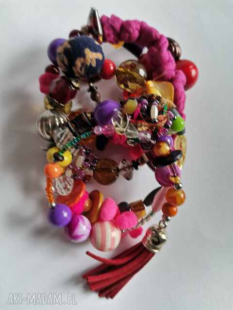 Bransoletka drut pamięciowy bardzo duża i bogata, trzeba lubić taki przepych, polecam box x1