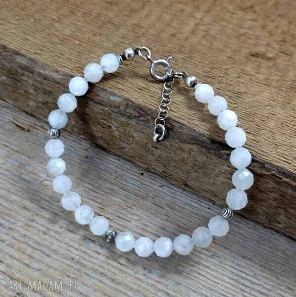 Bransoletka z kamienia księżycowego