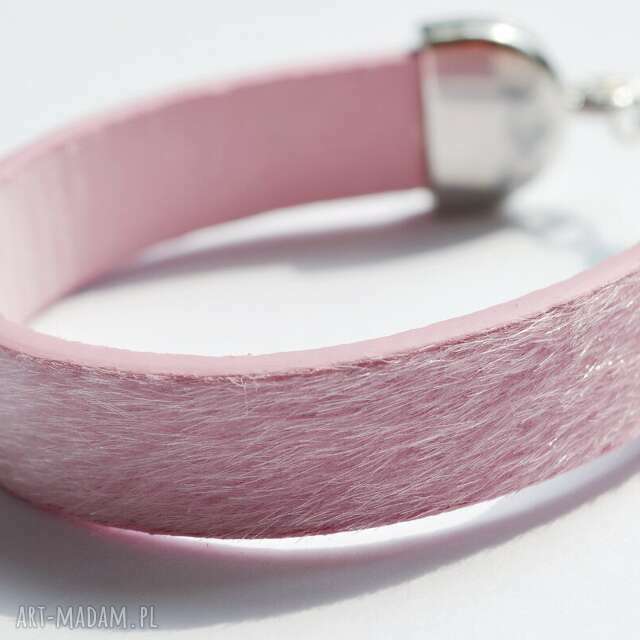 fluffy bracelet - pink