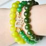 Bracelet by SIS: cyrkoniowy napis w zielonych kamieniach dior
