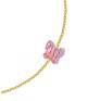 bransoletka łańcuszkowa, zdobiona kryształowym motylkiem SWAROVSKI® ELEMENTS w kolorze jasnoróżowym i zawieszką z logo marki. Złota