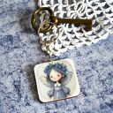 Brelok do kluczy Wróżka Flora - drewniana zawieszka handmade