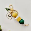 brelok drewniany z lamą