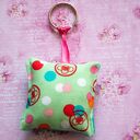 Ręcznie szyty brelok Japonka Kokeshi nr 6 do plecaka i kluczy