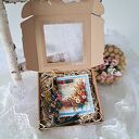 brelok makramowy tęczowy prezent dla nauczyciela koniec roko szkolnego