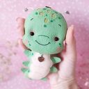 Breloczek - gąsienica