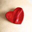 Ceramiczna czerwona broszka serce