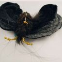 Broszka ręcznie wykonana z aksamitu i koralików - ćma symbol odrodzenia i przemiany