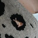 Broszka srebrna z zajączkiem brązowym