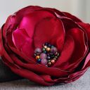 BORDOWA Elegancka broszka przypinka kwiatek do marynarki sukienki, broszka przypinka kwiatek