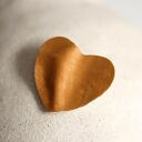 Broszka pogniecione serce, ceramika