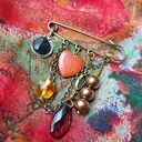 Broszka niezwykła na agrafce w stylu Boho handmade z sercem z jaspisu unikat