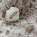 broszka ceramiczna kwiat