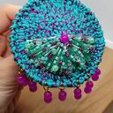 Broszka okrągła szydełkowa turkusowo-fioletowa (KR/15/26)