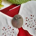 Broszka haftowana Bordowe róże ogrodowe