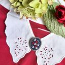 Broszka Różana rabatka bordo haftowana ręcznie