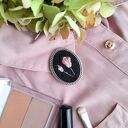 Haftowana ręcznie broszka Magnolie nocą