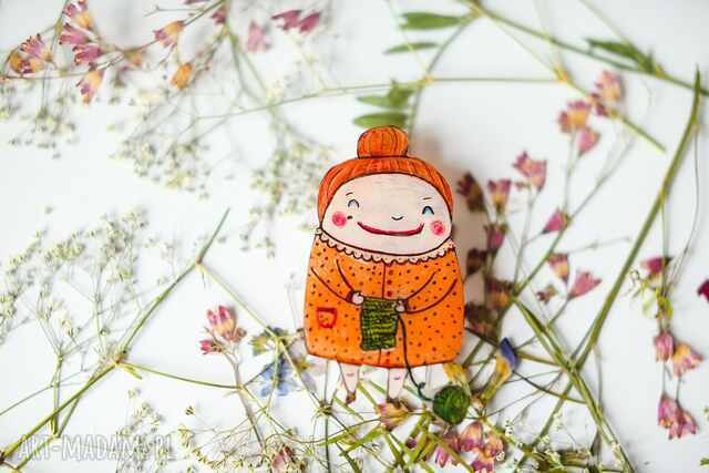 Broaszka dla dziewiarki Pani Włóczkowa