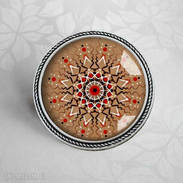 BROSZKA "MOCHA MOUSSE MANDALA"