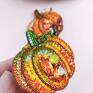 zielone broszki jesienna biżuteria pomarańczowa dynia, haftowana