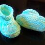 Buciki wykonane ręcznie na drutach. Bardzo wygodne, ciepłe i miłe w dotyku (nie gryzą). Dla noworodka