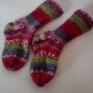 Kolorowe skarpetki na drutach - buciki niemowlęce dzieciece